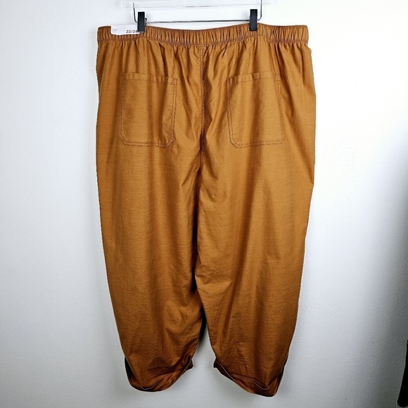 Lane Bryant #1125829 Soft Slub Boyfriend Mid-Rise Capri Pants NWT - Picture 5 of 10